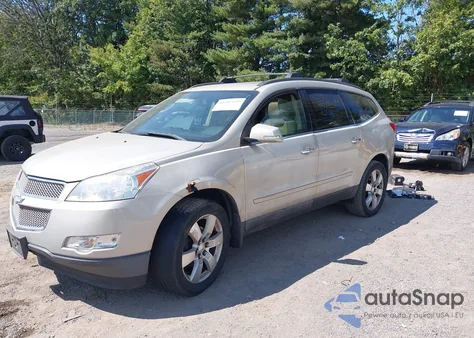 2010 Chevrolet Traverse Ltz из США, поврежденный, VIN 1GNLRHED8AS132790